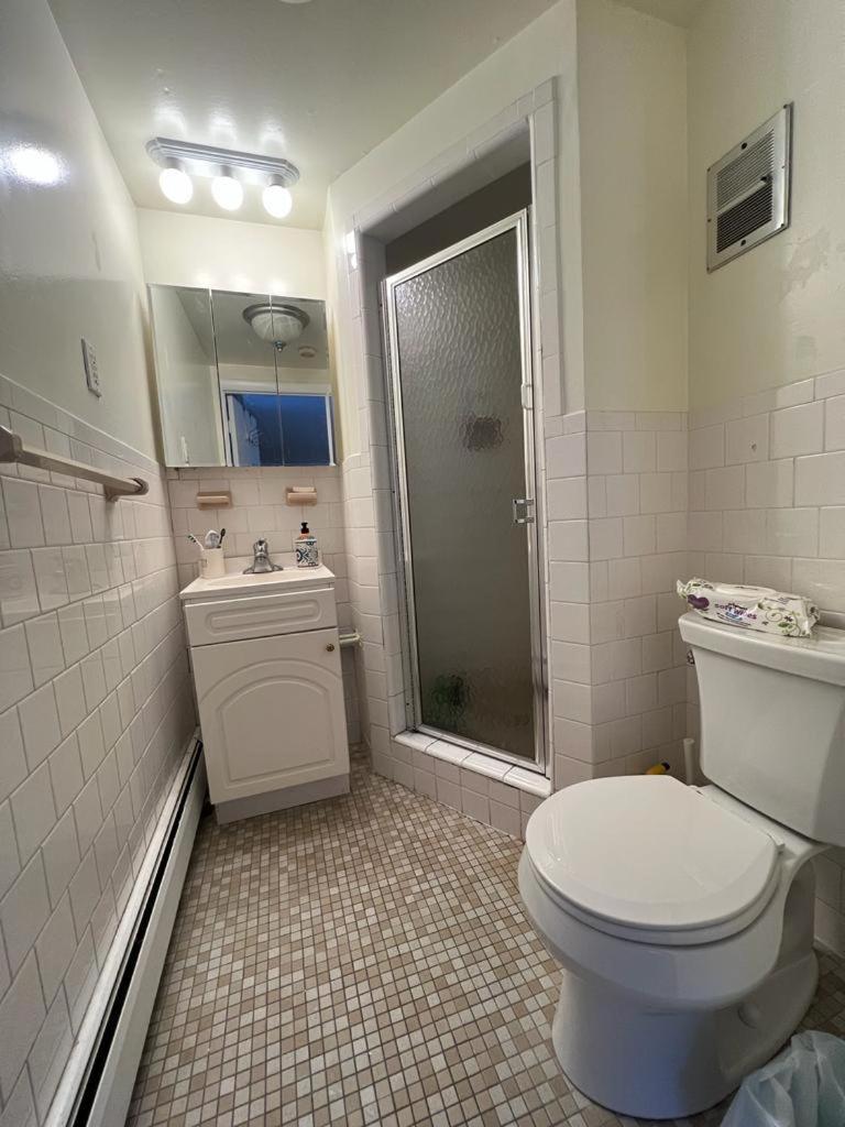 Private Room In A Grand House Boston Bagian luar foto
