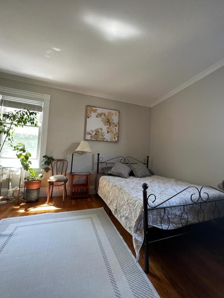 Private Room In A Grand House Boston Bagian luar foto